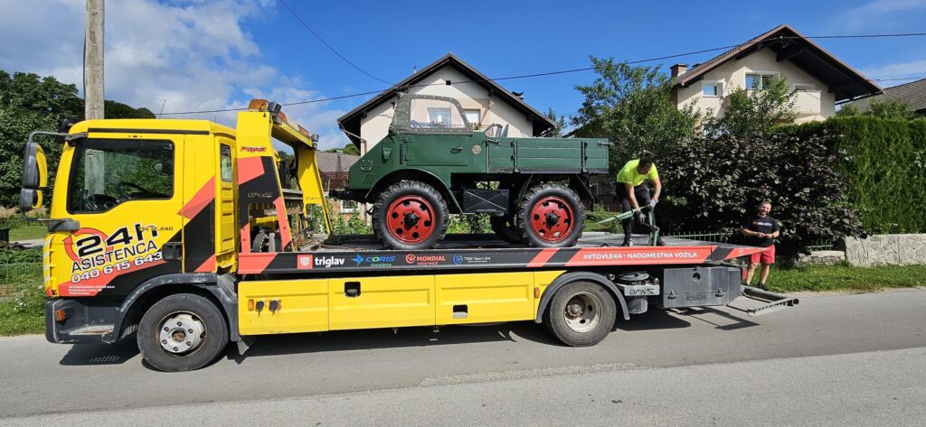 Vlečno vozilo Avtomehanike Papež
